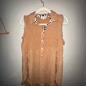 Umgee Sleeveless Frayed Button Down in Tan